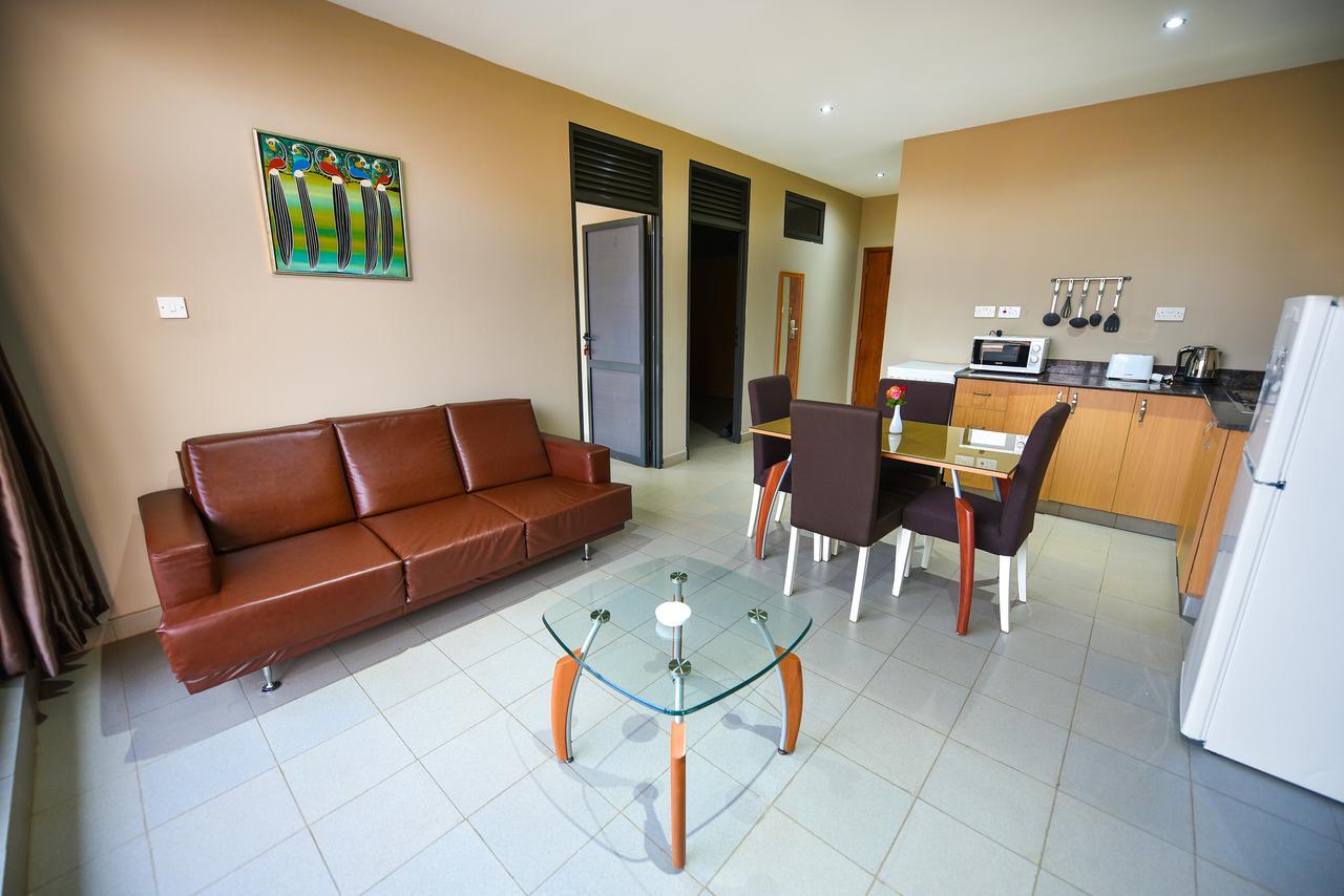 Kampala Boulevard Suites Eksteriør billede